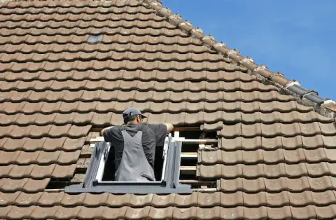 Pose de velux aux Artigues-de-Lussac